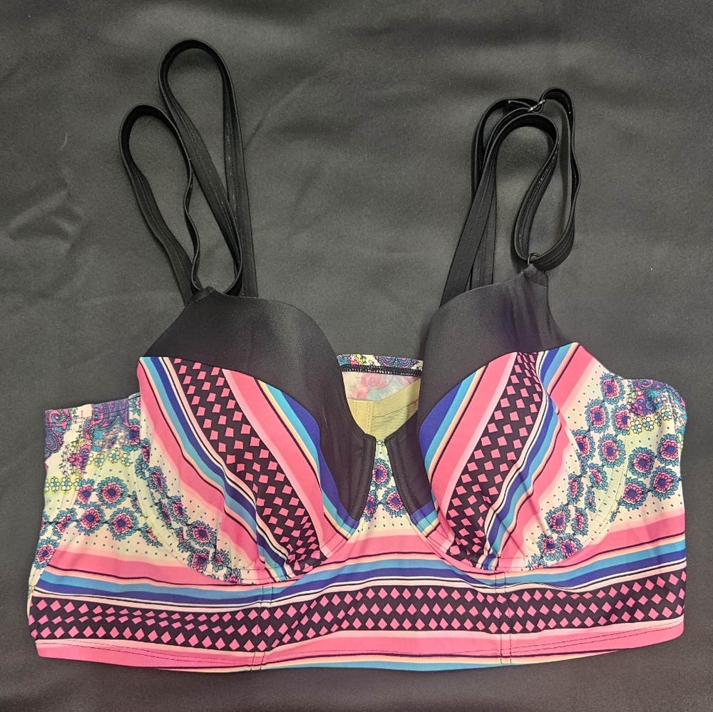 Cacique Plus 42D Stripe Graphic Bikini Top Swimwear Underwire Swim